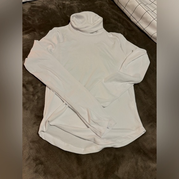 Ribbed Turtleneck Long Sleeve - Picture 3 of 3